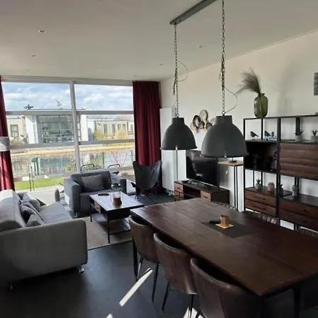 Marina Strandbad Riverlodge Mit Zaun Haus Nr 94